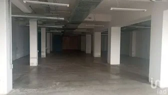 NEX-214883 - Oficina en Renta, con 2 baños, con 650 m2 de construcción.