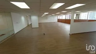 NEX-215873 - Oficina en Renta, con 2 baños, con 317 m2 de construcción.