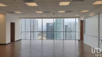 NEX-222847 - Oficina en Renta, con 2 baños, con 272 m2 de construcción.