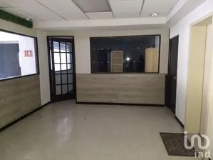 NEX-268887 - Oficina en Renta, con 2 baños, con 411 m2 de construcción.