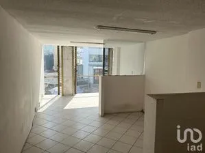 NEX-268937 - Oficina en Renta, con 2 baños, con 30 m2 de construcción.
