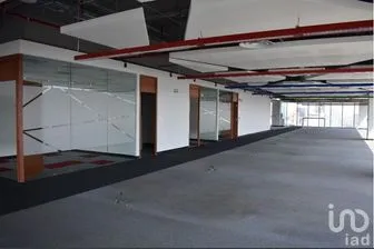 NEX-269146 - Oficina en Renta, con 2 baños, con 734 m2 de construcción.