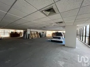 NEX-269360 - Oficina en Renta, con 2 baños, con 1057 m2 de construcción.