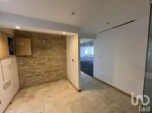 NEX-269374 - Oficina en Renta, con 2 baños, con 223 m2 de construcción.