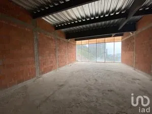 NEX-271540 - Oficina en Renta, con 2 baños, con 122.1 m2 de construcción.