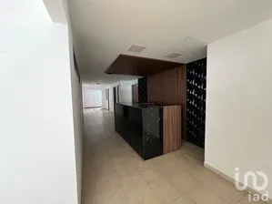 NEX-274465 - Oficina en Renta, con 2 baños, con 470 m2 de construcción.