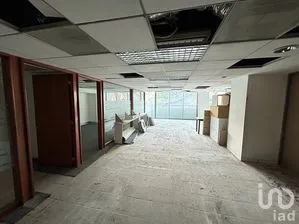 NEX-298231 - Oficina en Renta, con 2 baños, con 239 m2 de construcción.