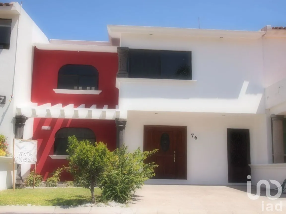 Casa en Venta en Claustros del Sur, Querétaro, Querétaro | NEX-231136 | iad México | Foto 1 de 51