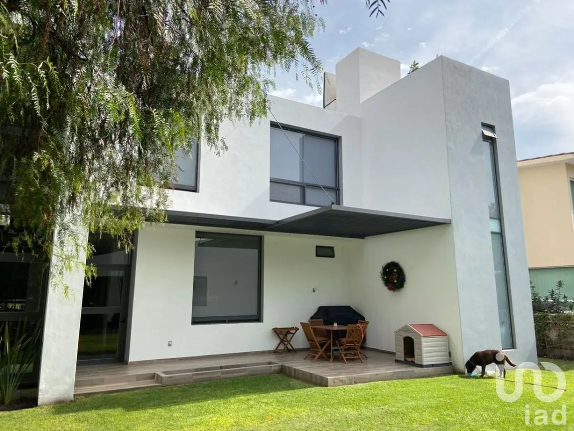 Casa en Venta en Balvanera Polo y Country Club, Corregidora, Querétaro | NEX-231199 | iad México | Foto 2 de 28