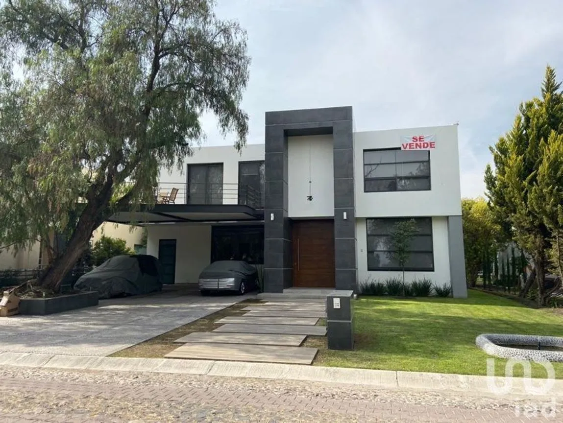 Casa en Venta en Balvanera Polo y Country Club, Corregidora, Querétaro | NEX-231199 | iad México | Foto 1 de 28