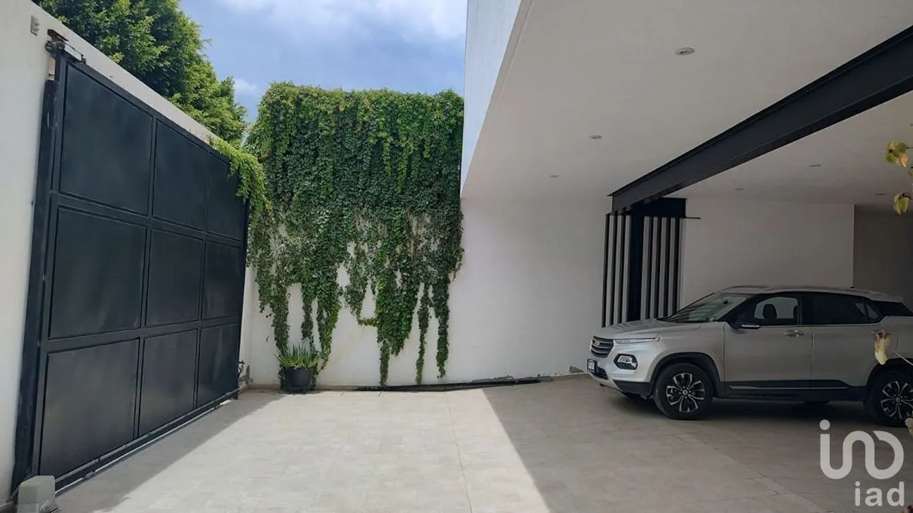 Casa en Venta en Lomas de Juriquilla, Querétaro, Querétaro | NEX-231230 | iad México | Foto 4 de 41