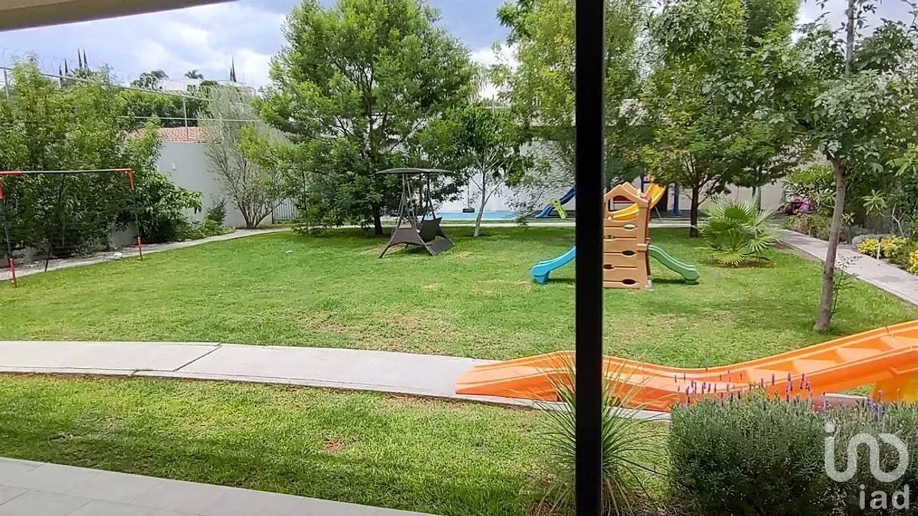 Casa en Venta en Lomas de Juriquilla, Querétaro, Querétaro | NEX-231230 | iad México | Foto 7 de 41