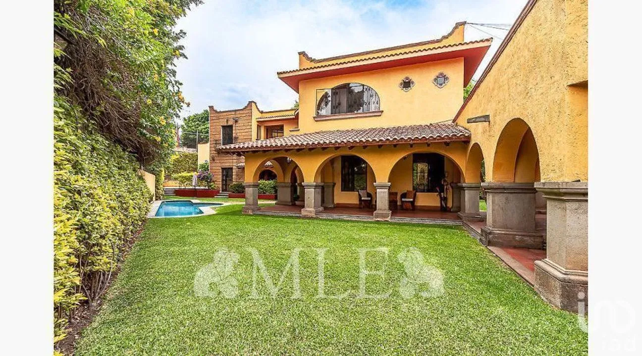 Casa en Venta en Jardines de Delicias, Cuernavaca, Morelos | NEX-231243 | iad México | Foto 2 de 26