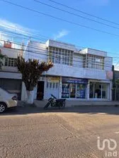 NEX-231244 - Casa en Venta, con 4 recamaras, con 5 baños, con 340 m2 de construcción.