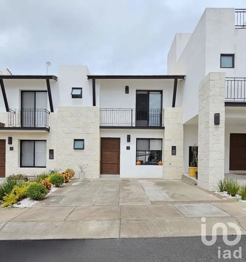 Casa en Venta en Residencial el Refugio, Querétaro, Querétaro | NEX-231254 | iad México | Foto 1 de 8