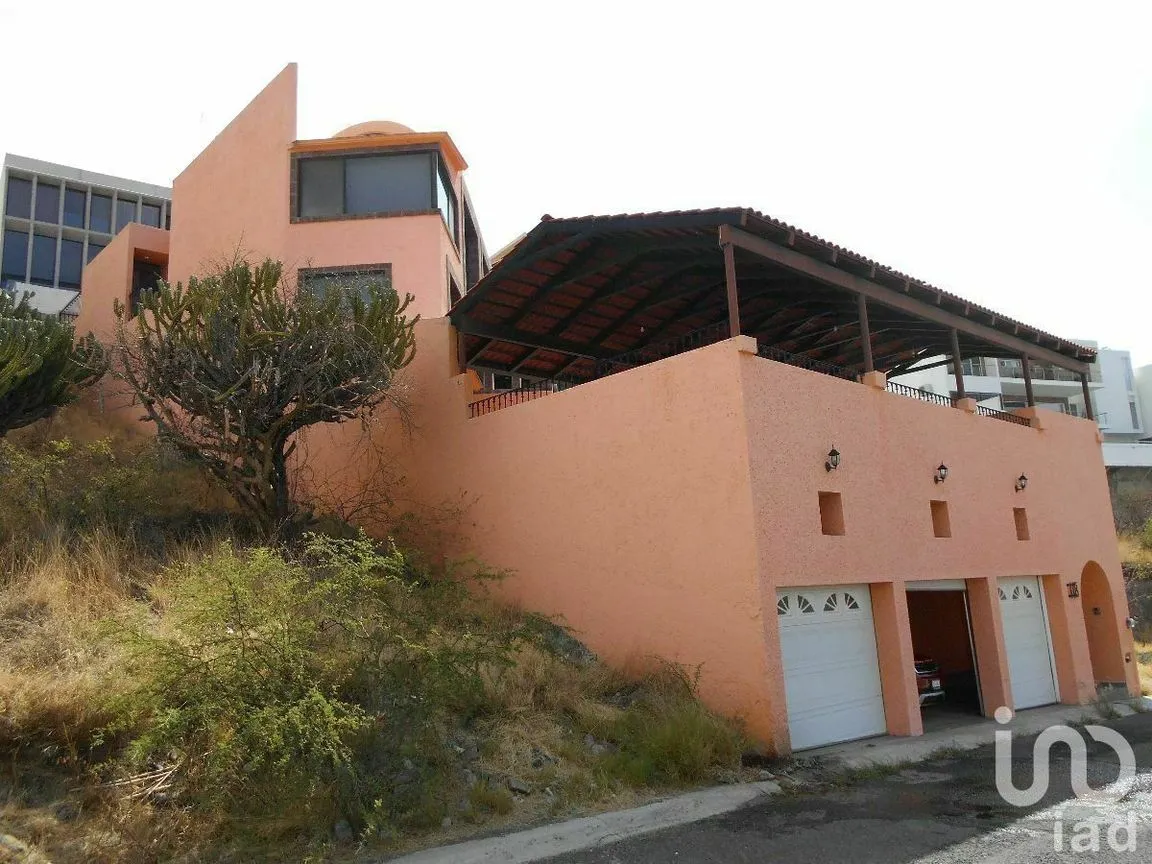 Casa en Venta en Balcones del Acueducto, Querétaro, Querétaro | NEX-91952 | iad México | Foto 3 de 50