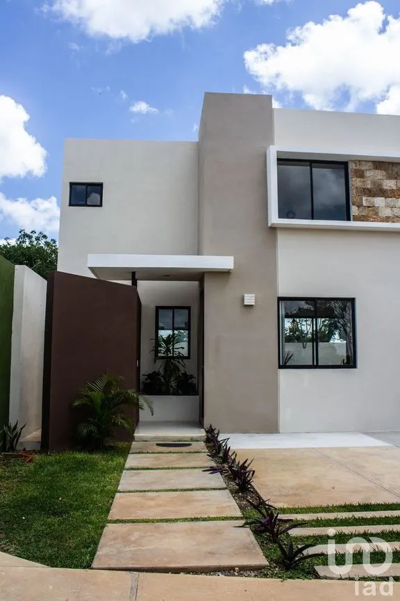 Casa en Venta en Conkal, Conkal, Yucatán | NEX-105237 | iad México | Foto 2 de 27