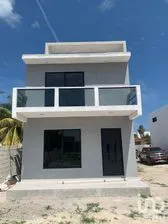 NEX-209312 - Casa en Venta, con 3 recamaras, con 3 baños, con 185 m2 de construcción.