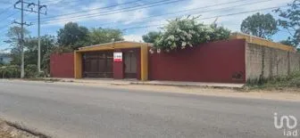 NEX-274390 - Casa en Venta, con 3 recamaras, con 2 baños en Huayita, CP 97703, Yucatán.
