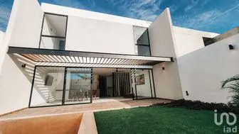 NEX-288274 - Casa en Venta, con 3 recamaras, con 2 baños, con 178.32 m2 de construcción.