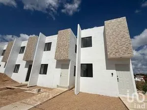 NEX-288276 - Casa en Venta, con 2 recamaras, con 1 baño, con 75 m2 de construcción en Ampliación Tixcacal Opichen, CP 97249, Yucatán.