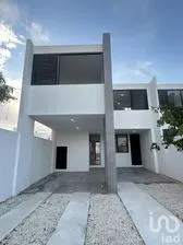 NEX-288688 - Casa en Renta, con 3 recamaras, con 2 baños, con 198 m2 de construcción en Dzityá, CP 97302, Yucatán.