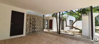 NEX-99617 - Casa en Venta, con 3 recamaras, con 3 baños, con 250 m2 de construcción en Cholul, CP 97305, Yucatán.