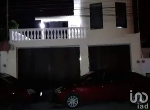 NEX-110745 - Casa en Venta, con 3 recamaras, con 2 baños.