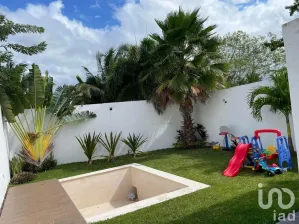 NEX-112268 - Casa en Venta, con 3 recamaras, con 3 baños en Temozon Norte, CP 97302, Yucatán.