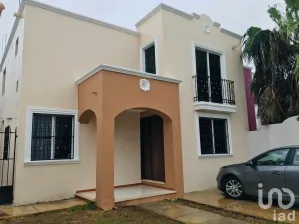 NEX-112290 - Casa en Venta, con 3 recamaras, con 3 baños, con 199 m2 de construcción en Chuburna de Hidalgo, CP 97205, Yucatán.