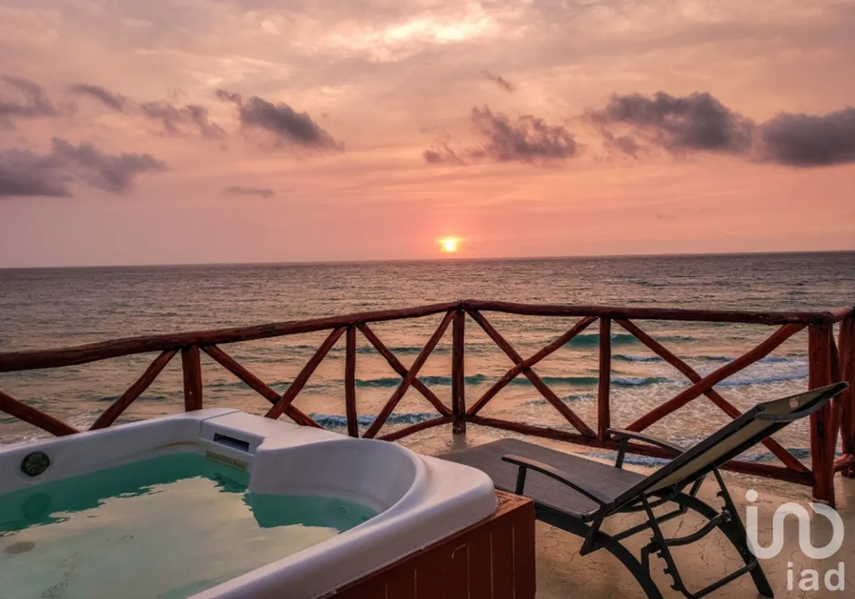 Casa en Venta en Isla Mujeres Centro, Isla Mujeres, Quintana Roo | NEX-228551 | iad México | Foto 2 de 15