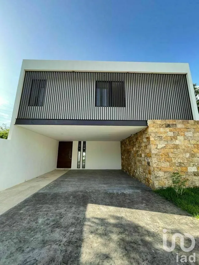 Casa en Venta en Temozon Norte, Mérida, Yucatán | NEX-228578 | iad México | Foto 1 de 22