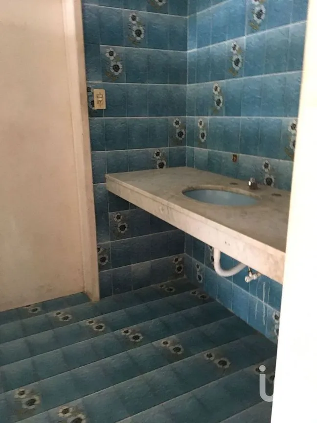 Local en Venta en Circuito Colonias, Mérida, Yucatán | NEX-228691 | iad México | Foto 12 de 15