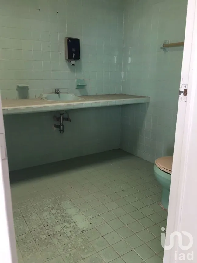 Local en Venta en Circuito Colonias, Mérida, Yucatán | NEX-228691 | iad México | Foto 8 de 15