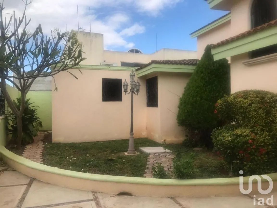 Casa en Venta en San Antonio Cinta, Mérida, Yucatán | NEX-228750 | iad México | Foto 2 de 16