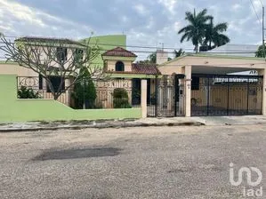 NEX-228750 - Casa en Venta, con 3 recamaras, con 4 baños, con 585 m2 de construcción en San Antonio Cinta, CP 97139, Yucatán.