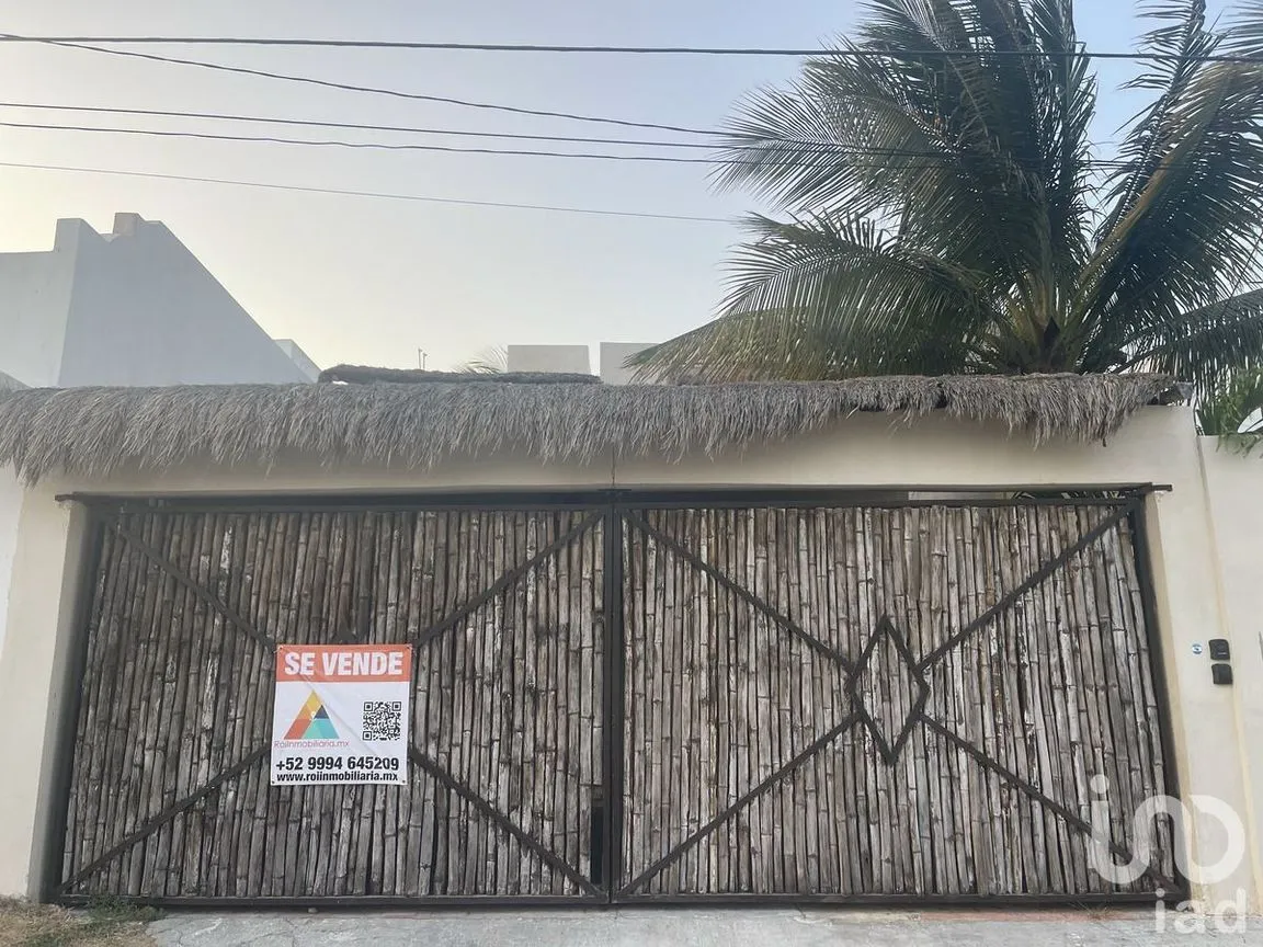 Casa en Venta en Chicxulub Puerto, Progreso, Yucatán | NEX-228760 | iad México | Foto 1 de 17