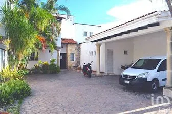NEX-200148 - Casa en Renta, con 4 recamaras, con 5 baños, con 550 m2 de construcción en Villas La Hacienda, CP 97119, Yucatán.
