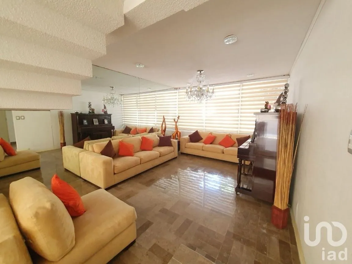 Casa en Venta en Florida, Álvaro Obregón, Ciudad de México | NEX-226708 | iad México | Foto 1 de 10