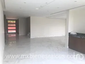 NEX-269588 - Casa en Venta, con 3 recamaras, con 3 baños, con 560 m2 de construcción en Lomas de Tecamachalco, CP 53950, Estado de México.
