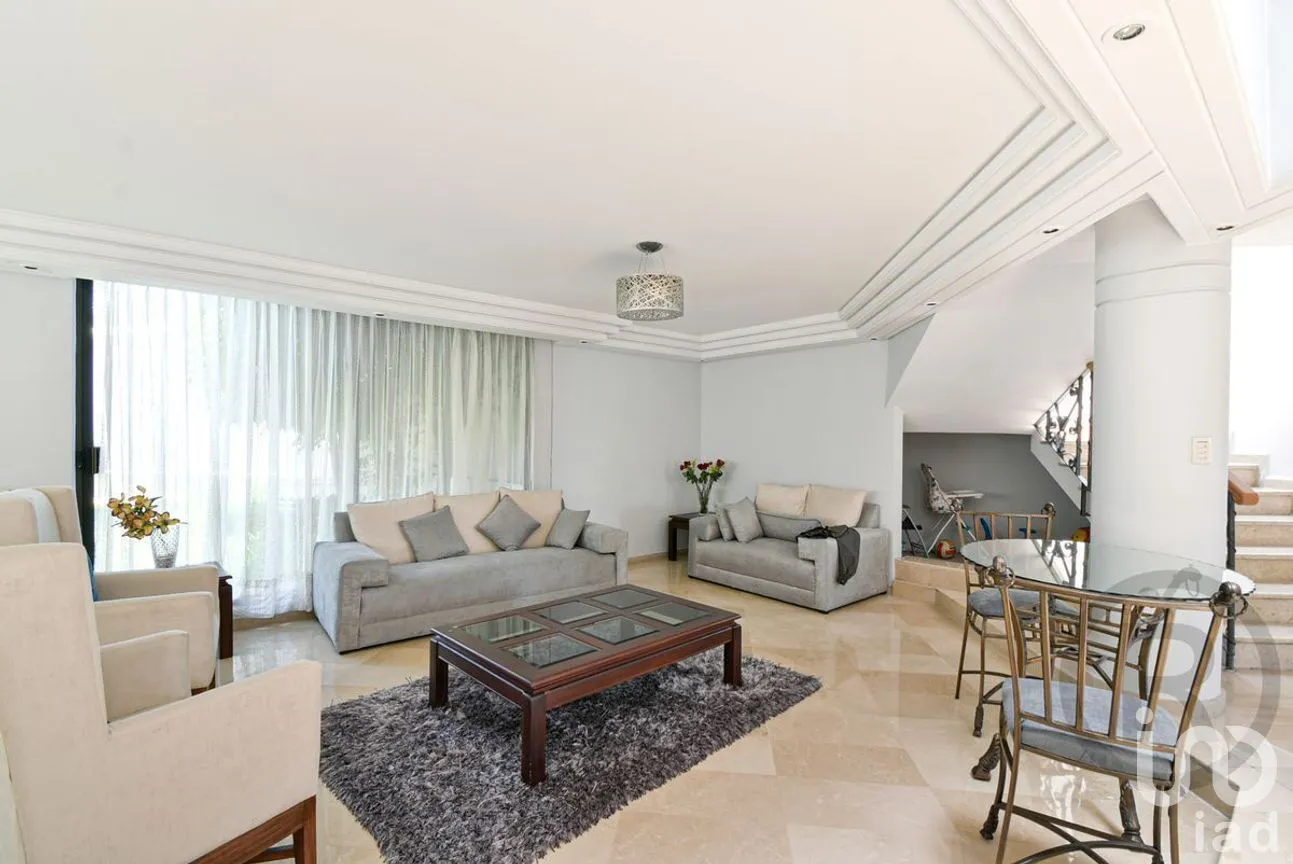 Casa en Venta en Lomas de Tecamachalco, Naucalpan de Juárez, Estado de México | NEX-269604 | iad México | Foto 3 de 19
