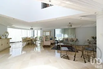 NEX-269604 - Casa en Venta, con 3 recamaras, con 3 baños, con 560 m2 de construcción en Lomas de Tecamachalco, CP 53950, Estado de México.