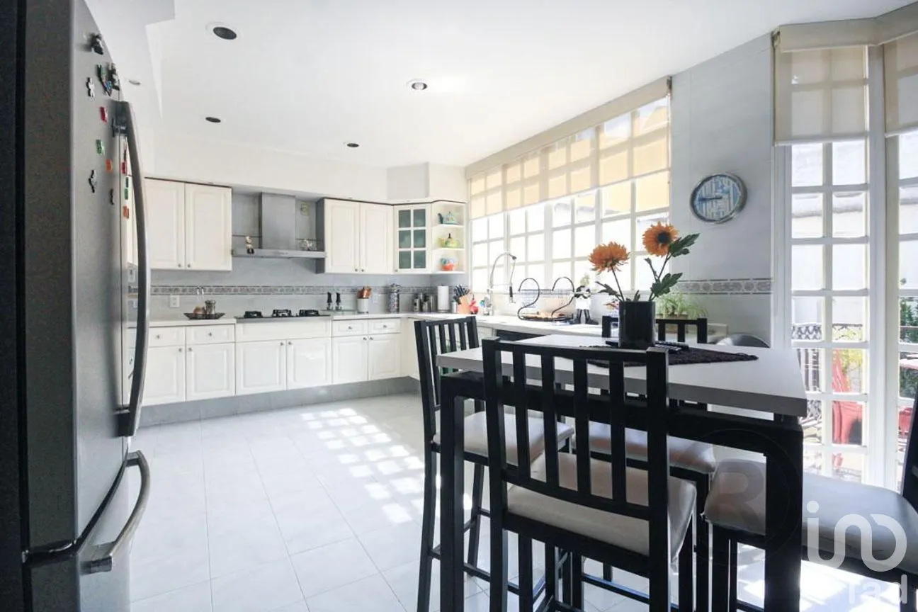 Casa en Venta en Interlomas, Huixquilucan, Estado de México | NEX-269658 | iad México | Foto 2 de 19