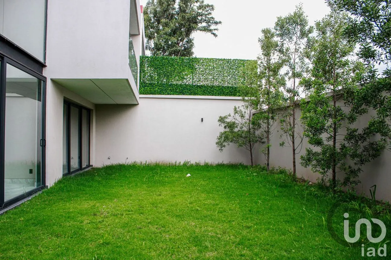 Casa en Venta en Bosques de las Lomas, Cuajimalpa de Morelos, Ciudad de México | NEX-271218 | iad México | Foto 2 de 36