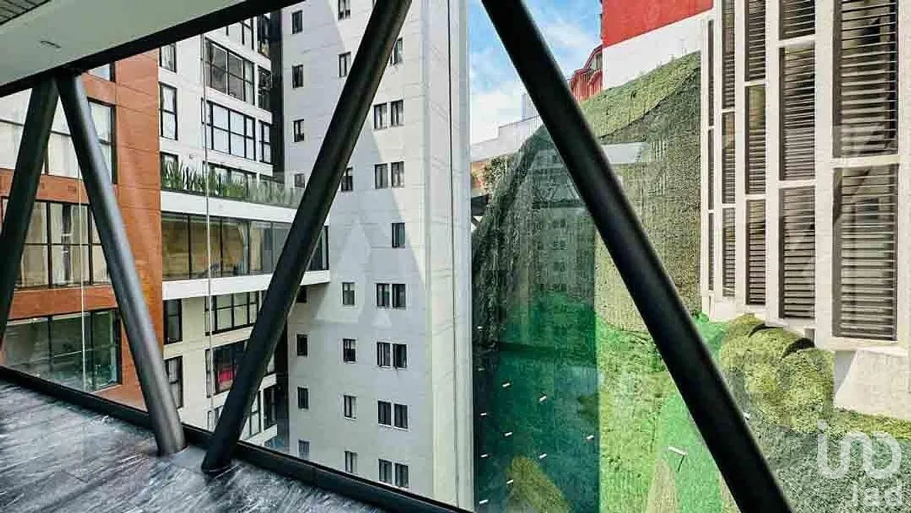 Departamento en Venta en Lomas de Tecamachalco, Naucalpan de Juárez, Estado de México | NEX-288211 | iad México | Foto 2 de 16