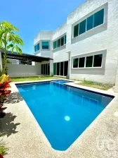 NEX-92535 - Casa en Venta, con 4 recamaras, con 4 baños, con 284 m2 de construcción en Delicias, CP 62330, Morelos.