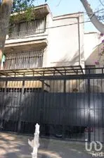 NEX-199267 - Casa en Venta, con 4 recamaras, con 2 baños, con 250 m2 de construcción en Allapetlalli, CP 09960, Ciudad de México.