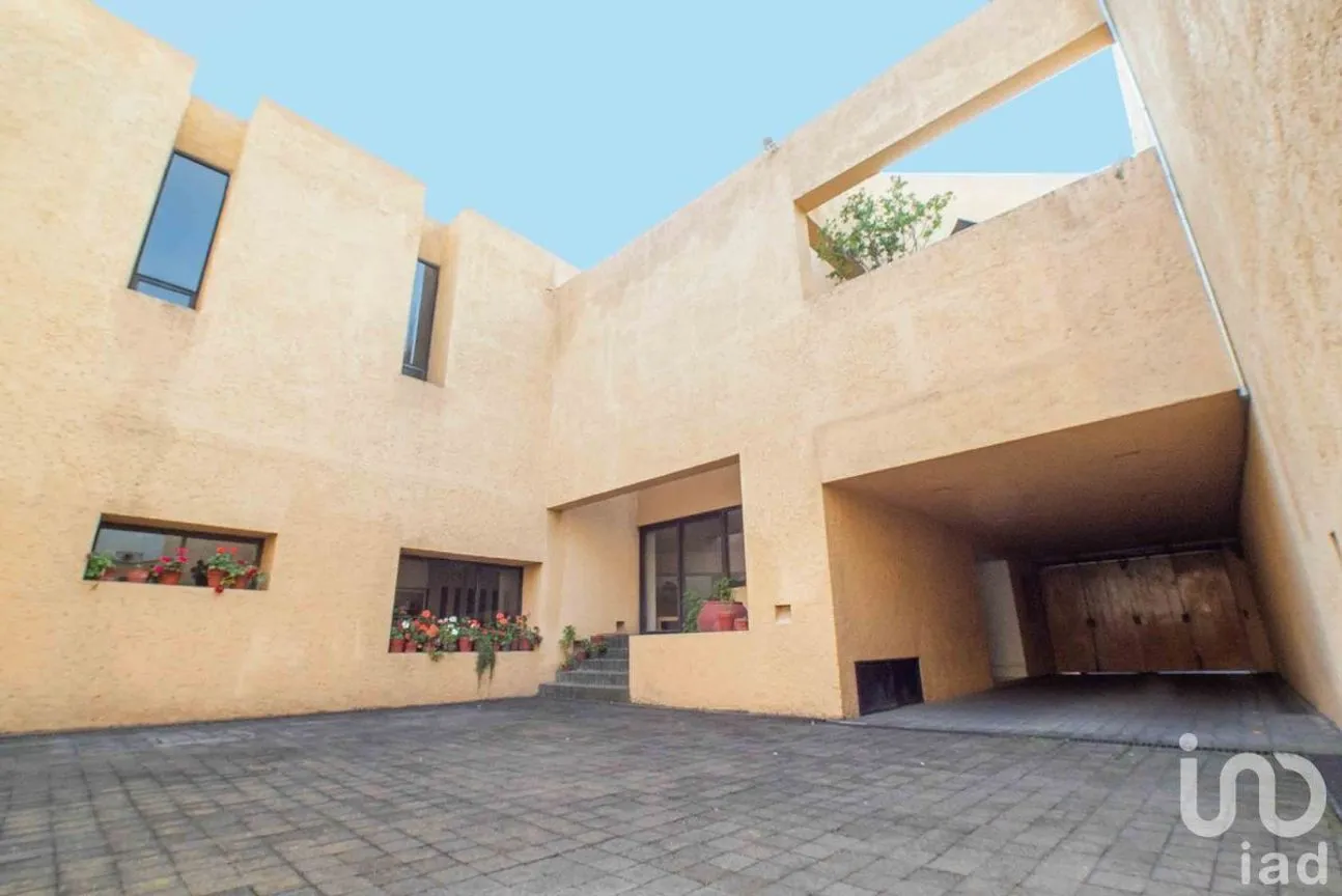 Casa en Venta en Guadalupe Inn, Álvaro Obregón, Ciudad de México | NEX-230947 | iad México | Foto 2 de 24