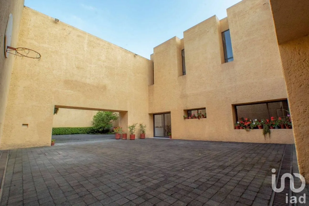 Casa en Venta en Guadalupe Inn, Álvaro Obregón, Ciudad de México | NEX-230947 | iad México | Foto 1 de 24