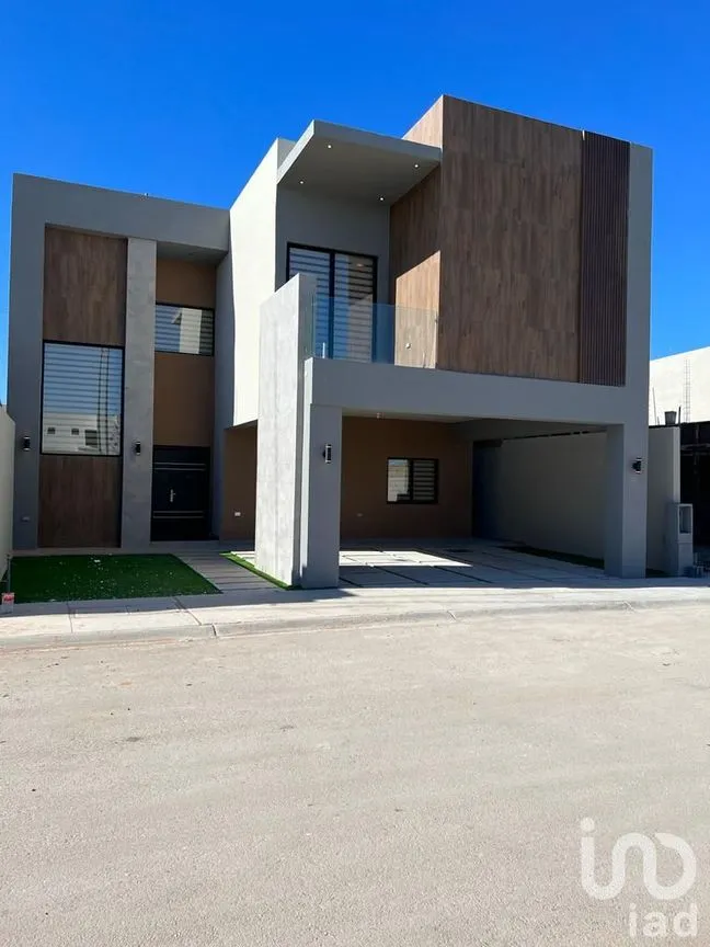 Casa en Venta en Cerrada Turquesa, Juárez, Chihuahua